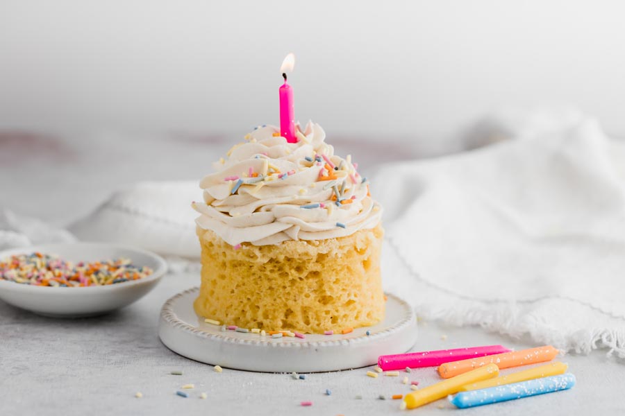 Simple little birthday cake... - Mellissa Smith Custom Cakes | Facebook