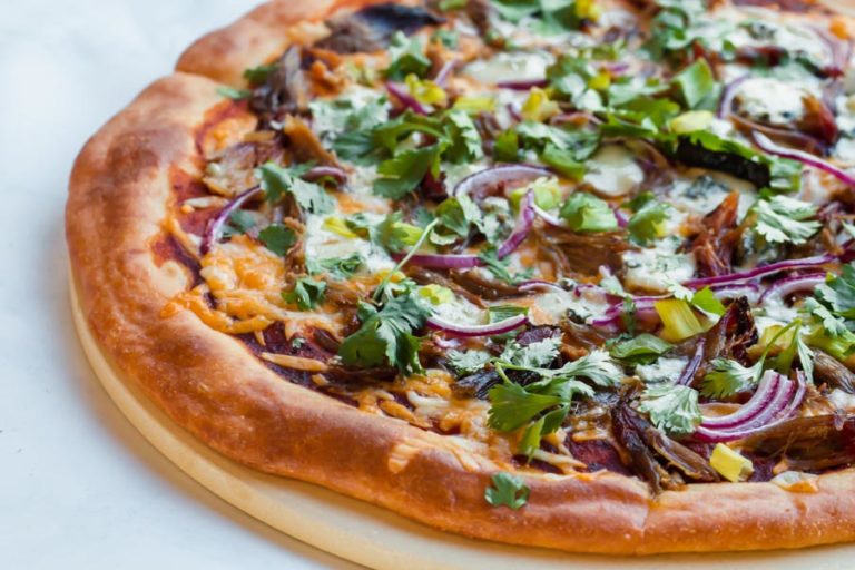 Keto BBQ Pulled Pork Pizza Recipe - Ketofocus