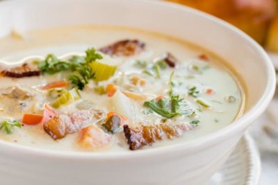 Creamy Keto Clam Chowder (less than 30 minutes)