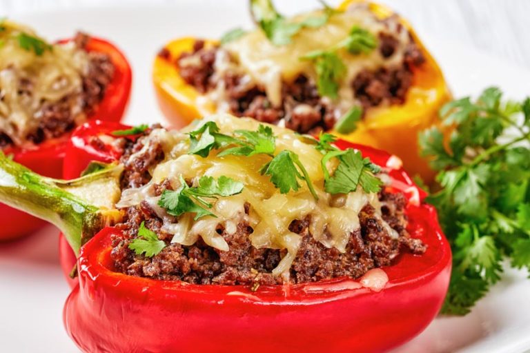 Keto Stuffed Peppers Recipe Low Carb 6g Net Carbs Ketofocus