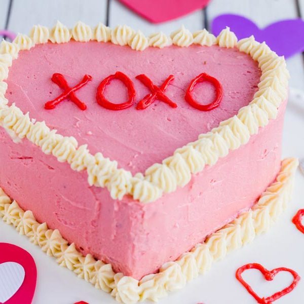 Valentine's Day Cake With Cinnamon Flavour - OMC