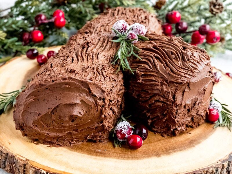 Christmas Chocolate Log Cake
